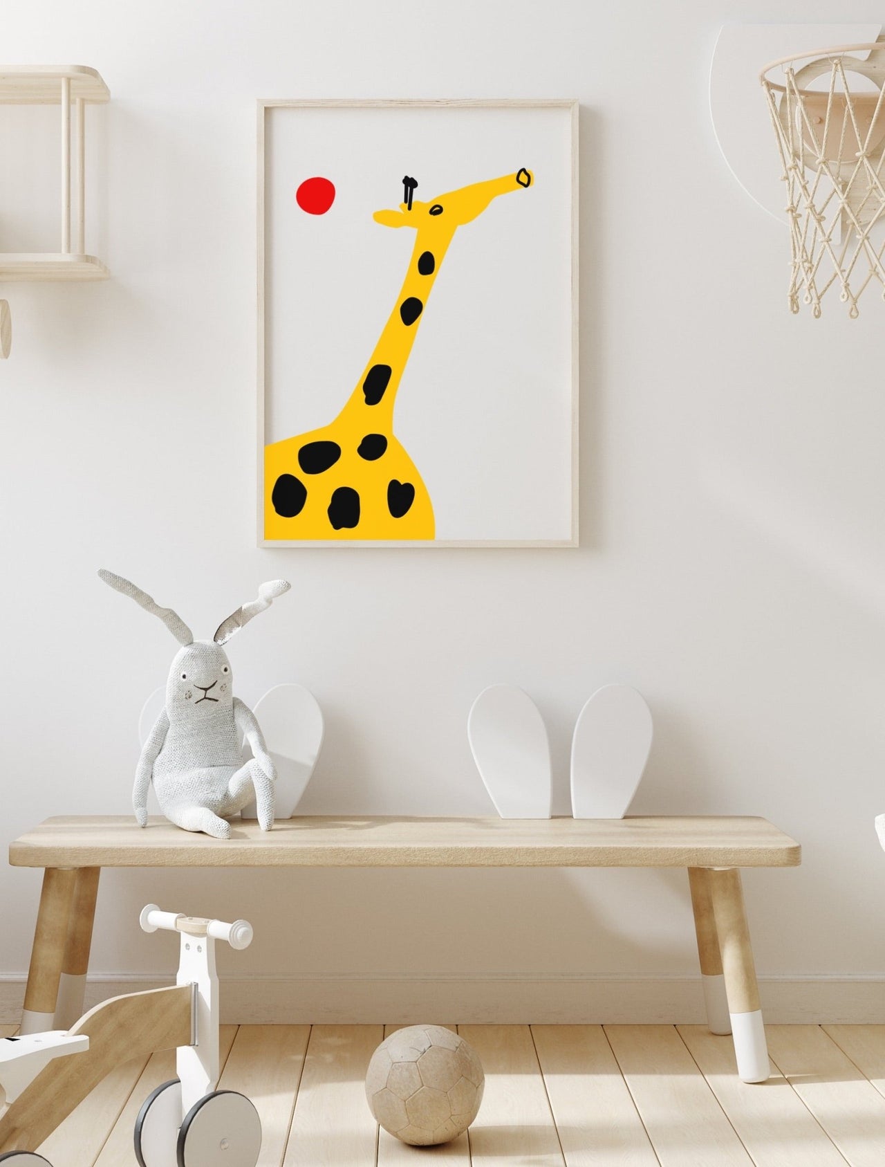 GIRAFFE COLOURFUL GRAPHIC ART PRINT FOR CHILDREN WITH A PLAIN BACKGROUND
